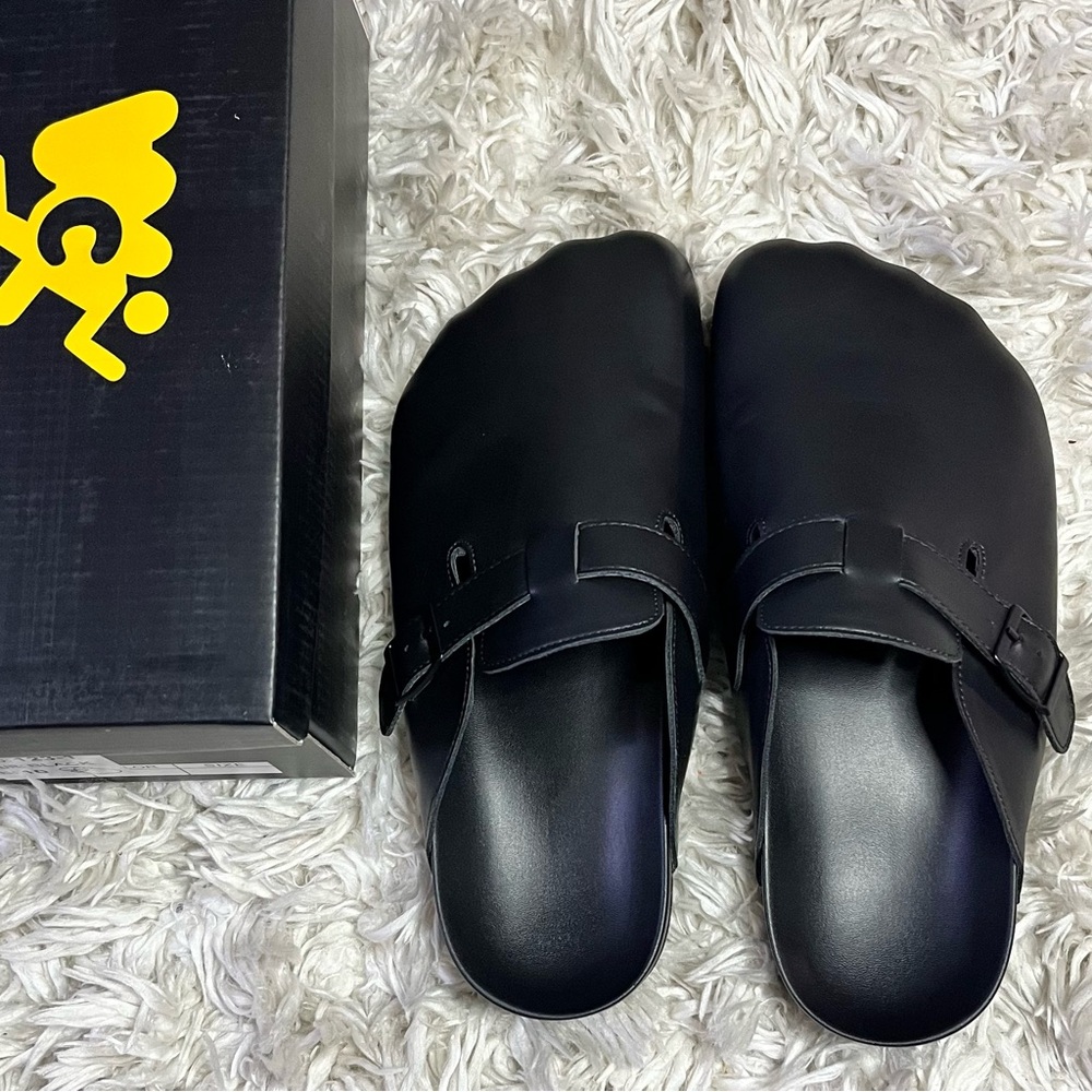 DIAOBAJIAO black leather slides